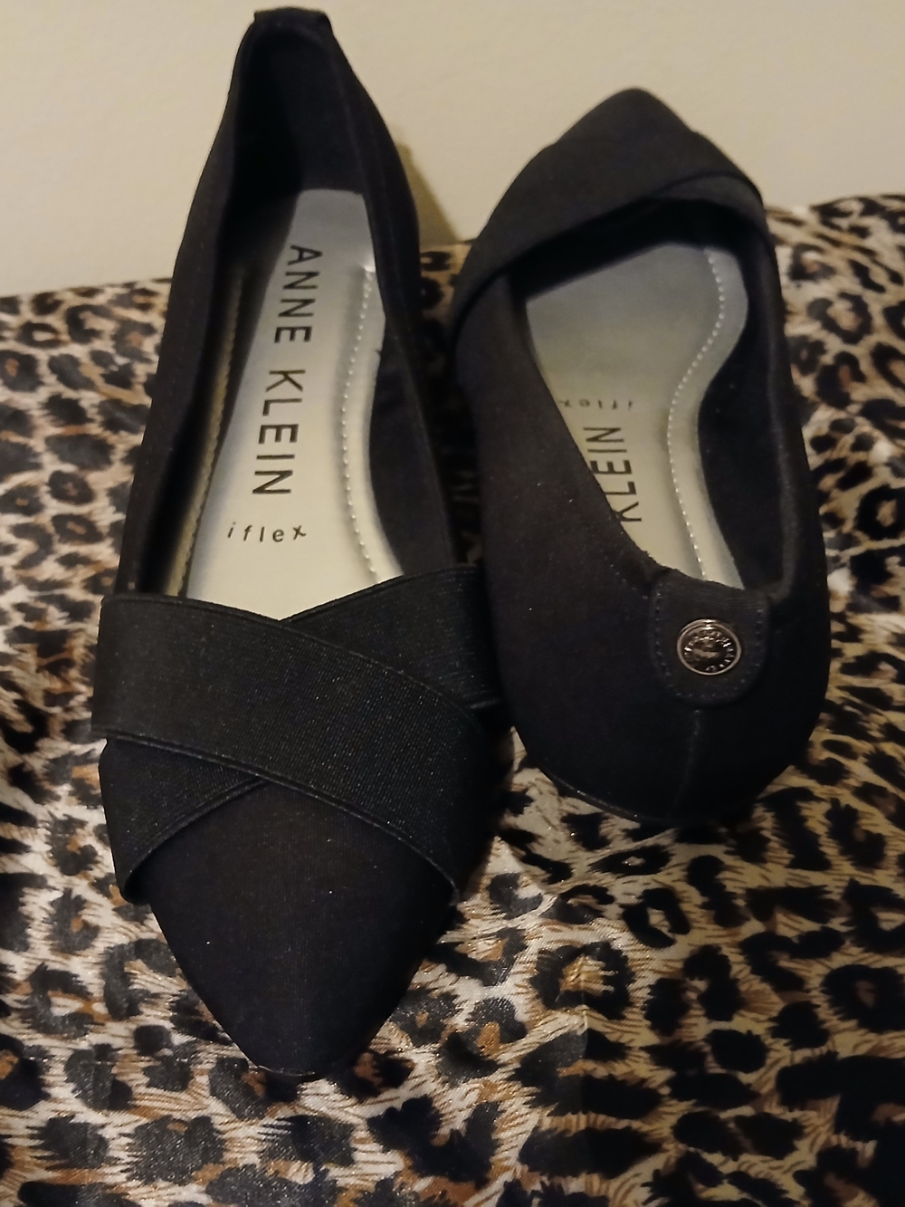 Anne Klein Black Pointed Toe Flats